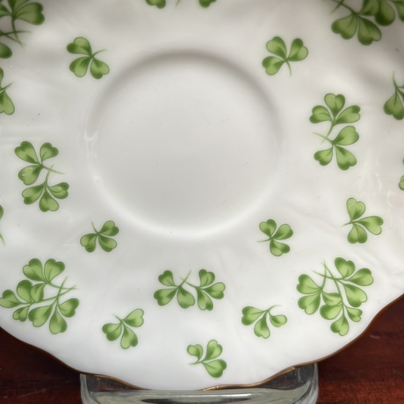 Vintage Aynsley Shamrock Footed Cup & Saucer Crocus Coupe Shape #159 England - Picture 13 of 16